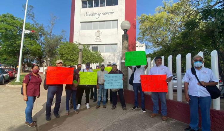 Protestan trabajadores sindicalizados del DIF, denuncian acoso y maltrato