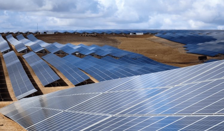 Ordenan a Iberdrola desmantelar la planta fotovoltaica más grande de Europa