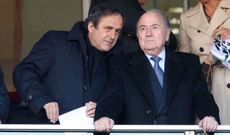 Fiscalía de Suiza pide un año y ocho meses de prisión para Blatter y Platini