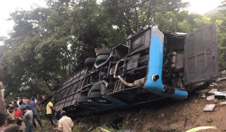 ¡Luto en Tabasco! Accidente en Tila, Chiapas deja 9 peregrinos muertos