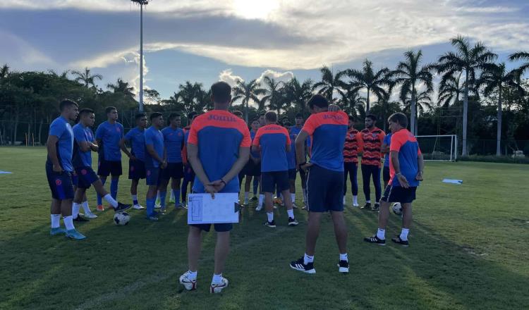 Cruz Azul reporta brote de COVID-19 en jugadores y cuerpo técnico