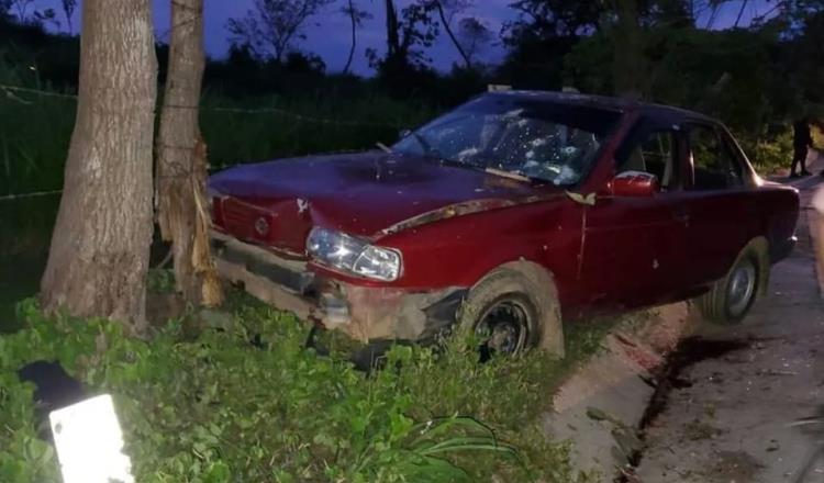 Asesinan a balazos a familia oaxaqueña que viajaba en auto