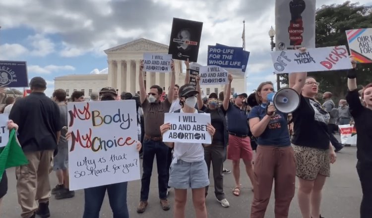 Corte Suprema de EE.UU. anula derecho al aborto