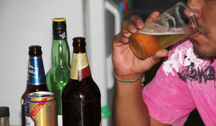 Cada 32 horas se atiende una emergencia relacionada al consumo de alcohol en Tabasco: Sinave