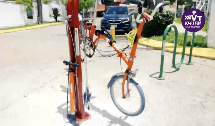 Instalan primera estación pública de servicio para bicicletas en Tabasco