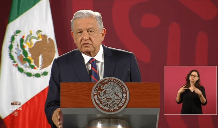 Destaca AMLO que hay finanzas públicas sanas, en aniversario 25 del SAT 