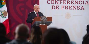 Sin terrorismo fiscal, hay buena recaudación, afirma AMLO