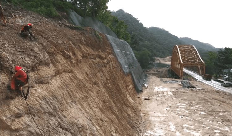 Siguen obras de cimentación para el paso del Tren Maya en puente Boca del Cerro: Fonatur