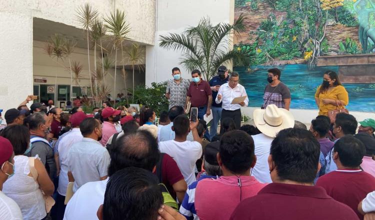 Protestan sindicalizados de Centro; acusan entrega de plazas a recomendados