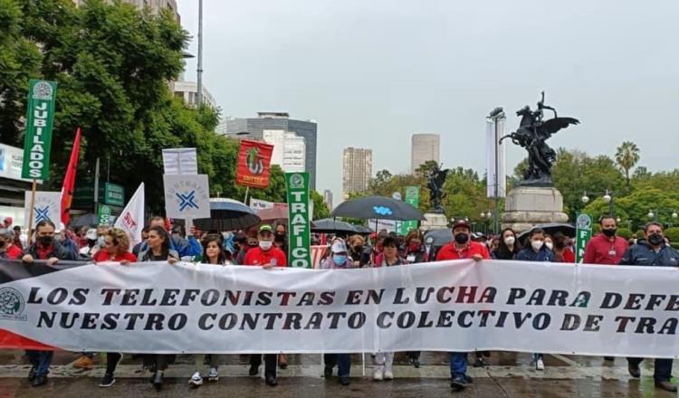 Telefonistas protestan en varias ciudades del país; amagan con huelga
