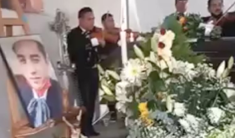 Con mariachi despiden al joven Misael, encontrado muerto en río Grijalva