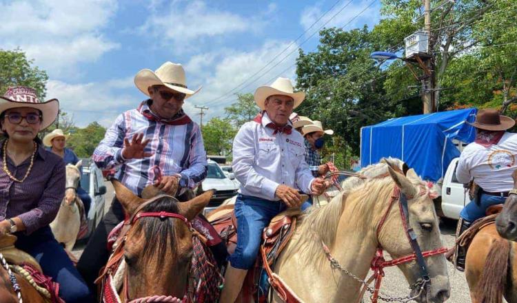 Pide Raúl Ojeda a cabalgantes que también apoyen en inundaciones en Tabasco