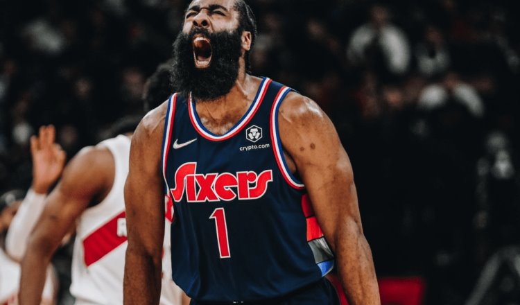 James Harden jugará dos temporadas más con los Sixers