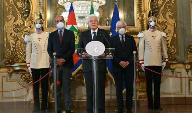 Presidente de Italia disuelve el Parlamento y convoca a elecciones