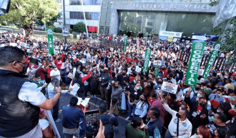 Pese a huelga de trabajadores, Telmex garantiza servicios de telecomunicaciones