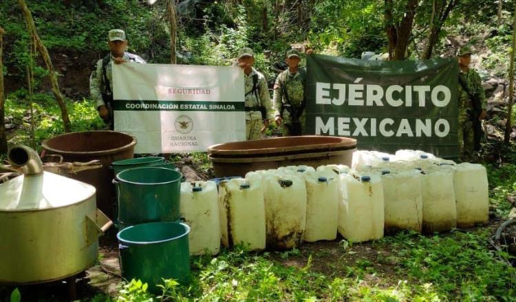 Aseguran GN y Ejército 2 laboratorios clandestinos en Culiacán, Sinaloa