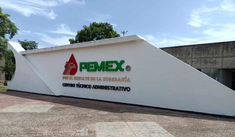 Admite Pemex quema excesiva de gas natural en Tabasco