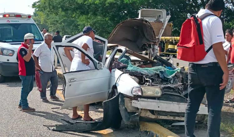 Choque en la Villahermosa-Macuspana deja 1 muerto, 2 heridos y un ileso