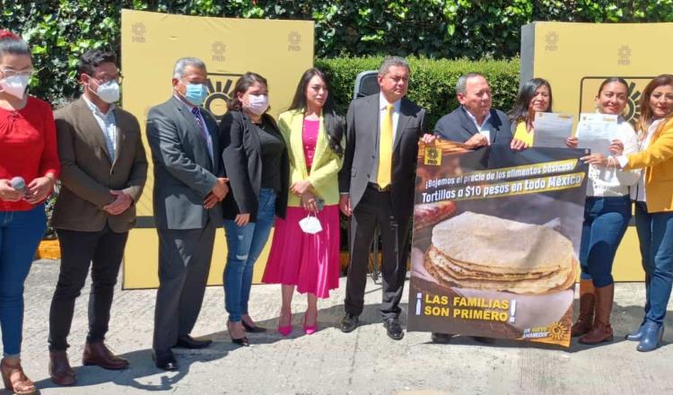 Exige PRD a Hacienda que precio de la tortilla sea de 10 pesos en México