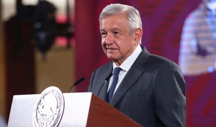Asegura López Obrador que no ha tenido conflictos con CNTE y SNTE