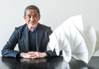 Fallece de cáncer, diseñador japonés Issey Miyake