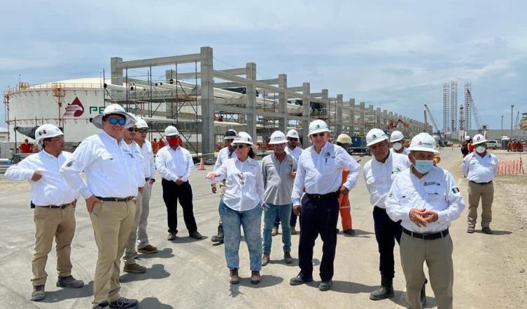 Instalan interconexiones para despachar combustible producido en la refinería Olmeca: Sener