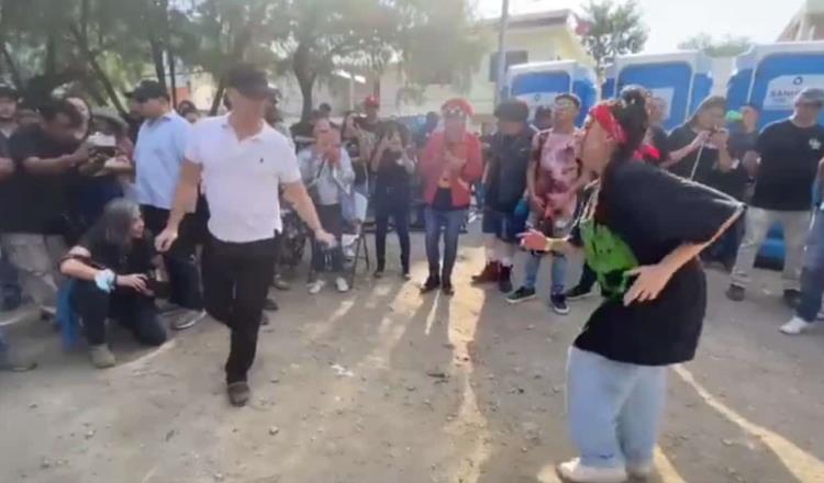 VIDEO | Luis Donaldo Colosio baila cumbia en homenaje a Celso Piña