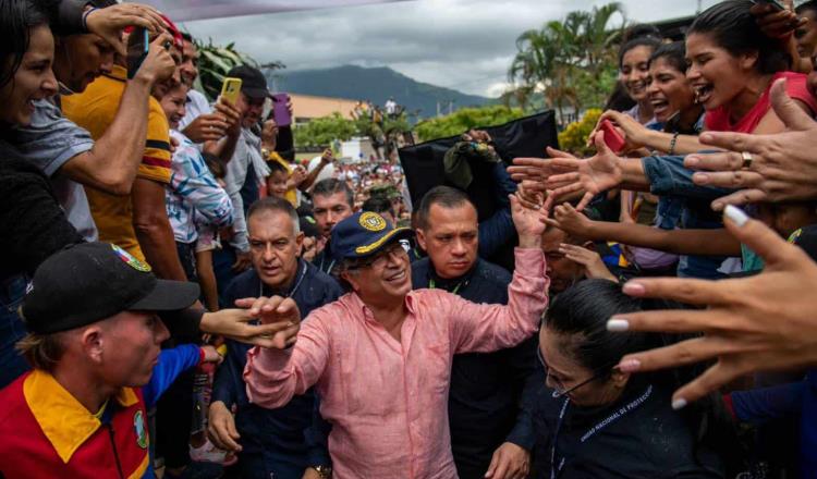 Hallan artefacto explosivo cerca de un evento del presidente de Colombia Gustavo Petro