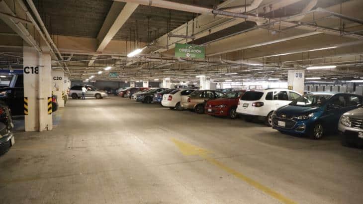 Concesionario de estacionamiento del ‘Pino Suárez’ se compromete a arreglar anomalías: Centro