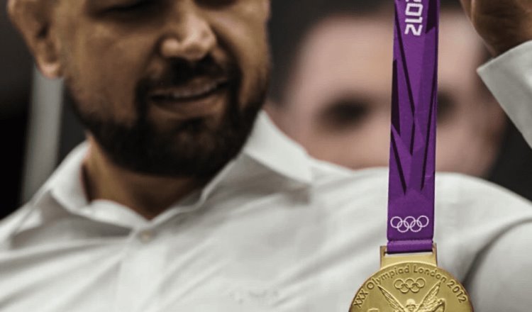 Atleta iraní recibe medalla de oro 10 años después de los Olímpicos de Londres