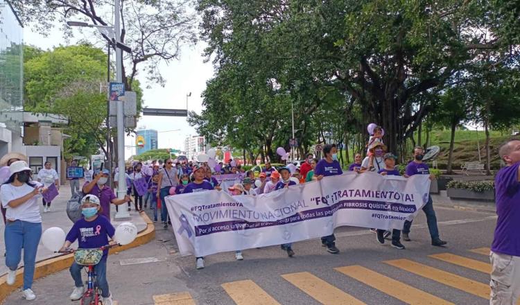 Marchan en Tabasco para exigir que se garantice tratamiento de Fibrosis Quística en sector público