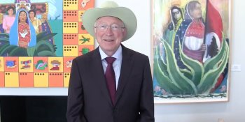 Destaca Ken Salazar relación EE.UU.-México en felicitación por Independencia de México