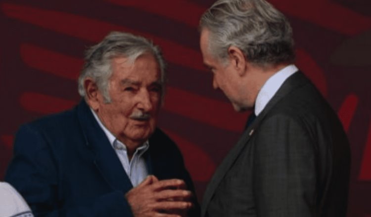 Santiago Creel se define como “único opositor” en Desfile; “hace bien de estar aquí”, le habría dicho Pepe Mujica