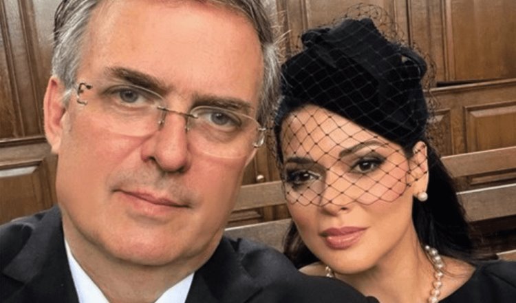 Ebrard se toma selfie durante funeral de Isabel II, lo acaba crítica internacional 