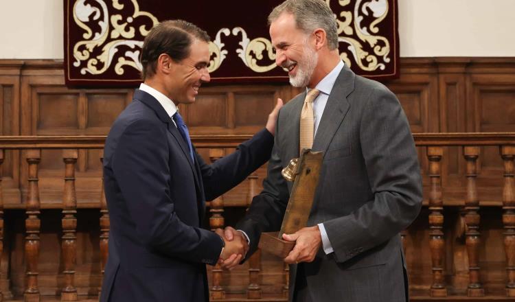 Nadal recibe galardón del rey de España; “no crean que se acabó mi carrera”