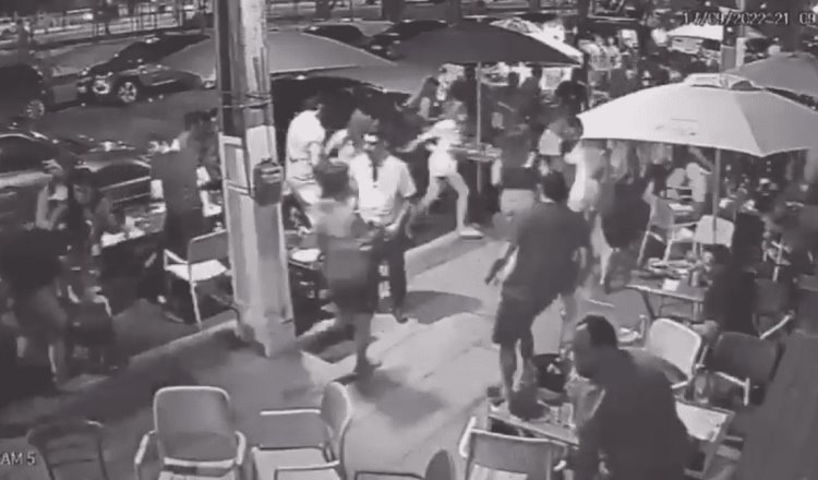 [VIDEO] En Brasil comensales confunden clase de crossfit con asalto