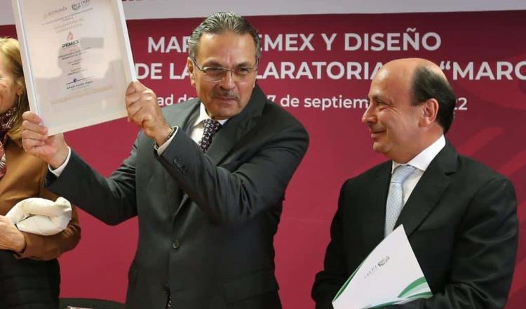 Entregan a Pemex certificado como marca famosa