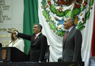 Toma protesta Américo Villareal como gobernador de Tamaulipas
