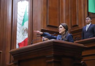 María Teresa Jiménez rinde protesta como gobernadora de Aguascalientes