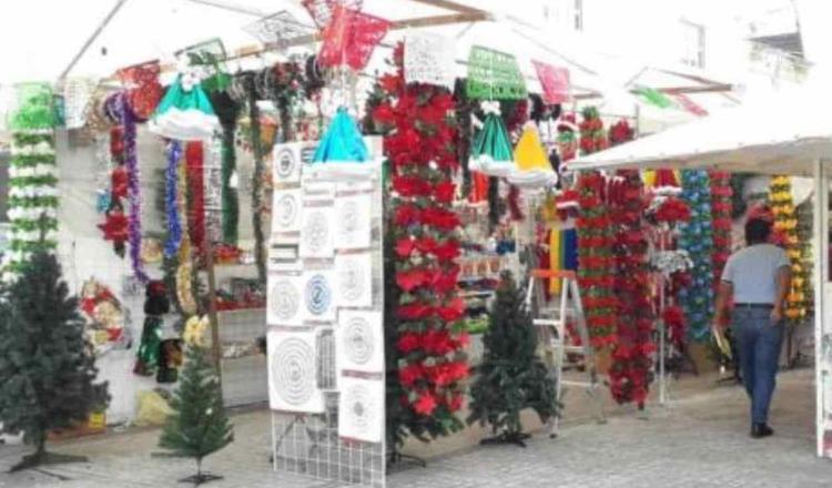 No habrá permiso para venta de artículos navideños en parques ni calles: Fiscalización de Centro