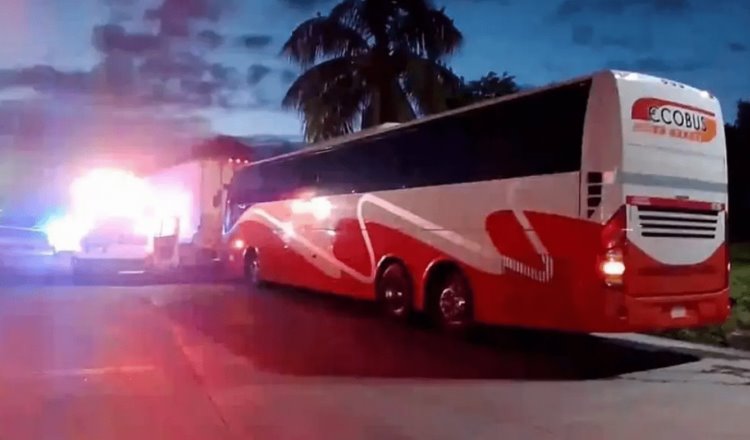 Fallece niño en autobús en Acayucan, se dirigían a Villahermosa