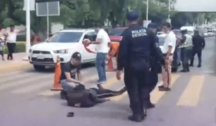 Atropellan a motociclista en Paseo Tabasco; responsable se da a la fuga