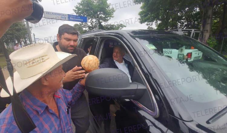 Arriba presidente a Villahermosa; previo a su recorrido por la Refinería