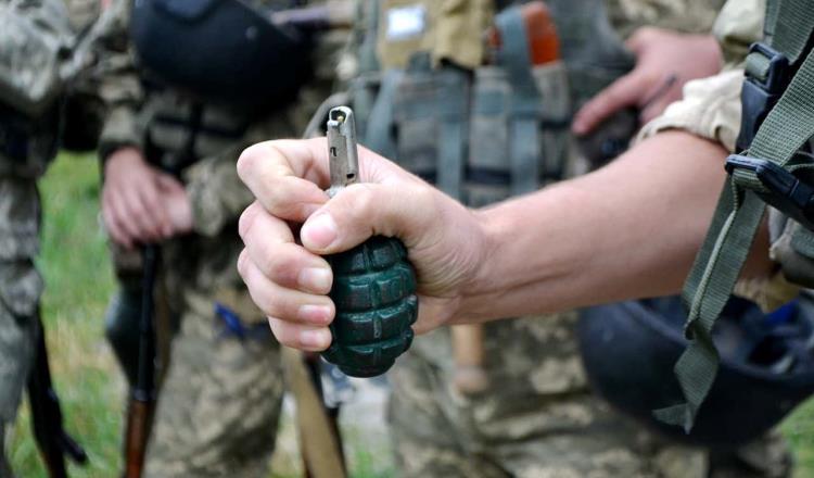 Militar vendía granadas y municiones para fusil AK-47 a criminales: Sedena Leaks