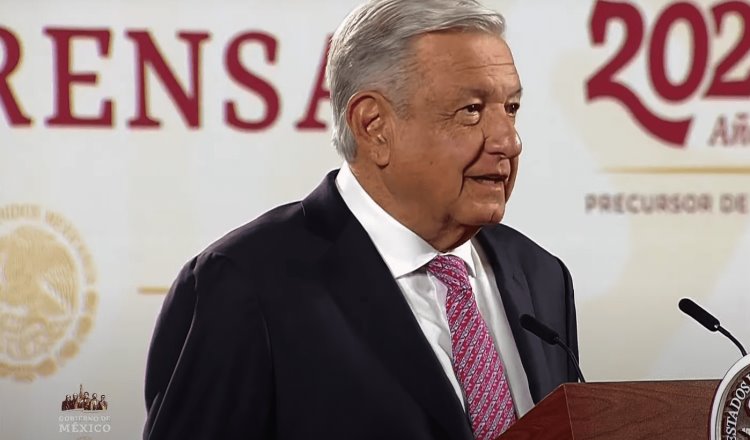 Obrador pide a gobiernos locales atender el problema de baches en las ciudades 