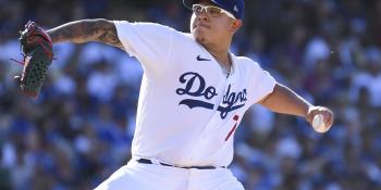 Julio Urías abrirá el primer juego de playoffs de Dodgers