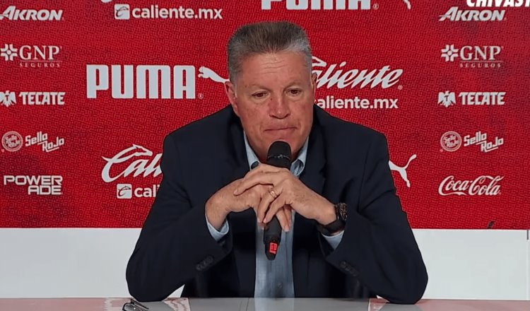 Cesan a Ricardo Peláez como director deportivo de Chivas