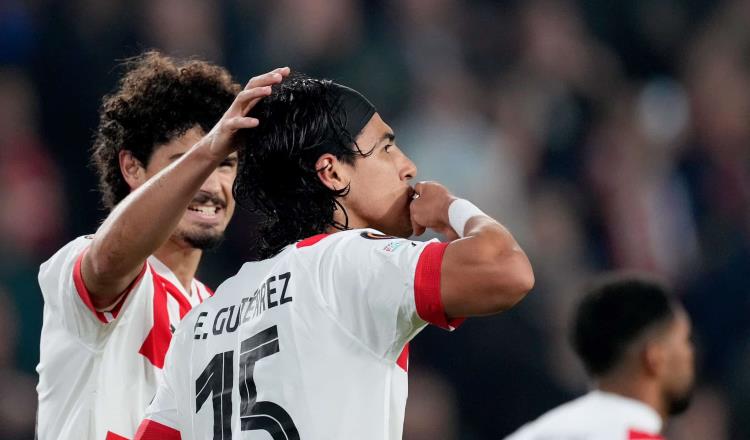 Mexicanos en acción en la Europa League; Santi y Guardado titulares, Lainez se quedó en la banca