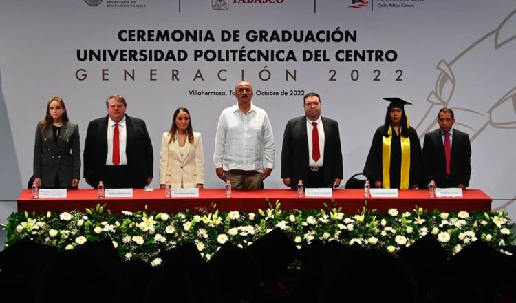 Encabeza Gobernador Merino ceremonia de graduación de la Generación 2022 de la UPC