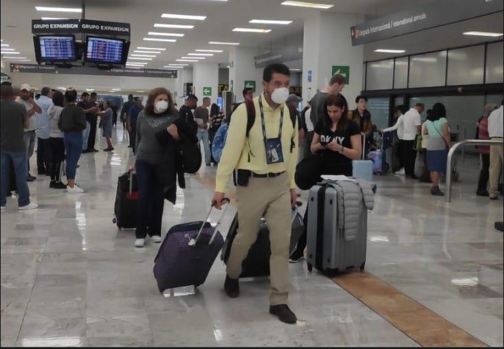 Uso de cubrebocas es opcional en instalaciones y aviones del aeropuerto de Villahermosa: Administración